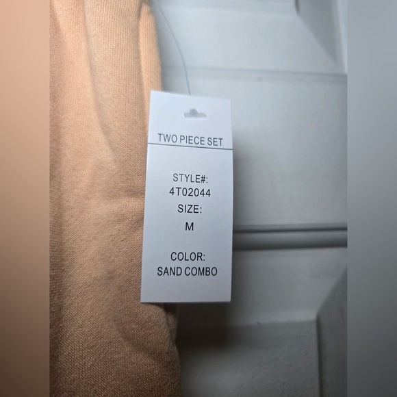 Hippie Rose GOOD VIBES Sweatsuit Sand Color Sz Medium NWT Full Zip Hoodie Pants - Picture 13 of 13